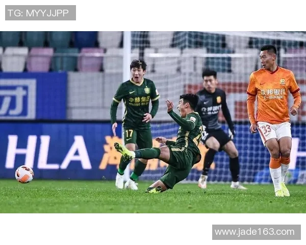 武汉篮球队反击战术解析：从深度分析看球队的崛起之路